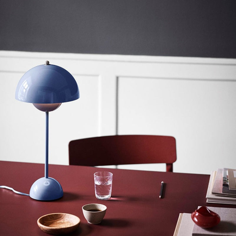 LuxGlow | LED-Tischlampe aus Metall – Moderne Warmweiße Beleuchtung für Kinderzimmer, Esszimmer & Wohnzimmer, Energiesparend und Stilvoll