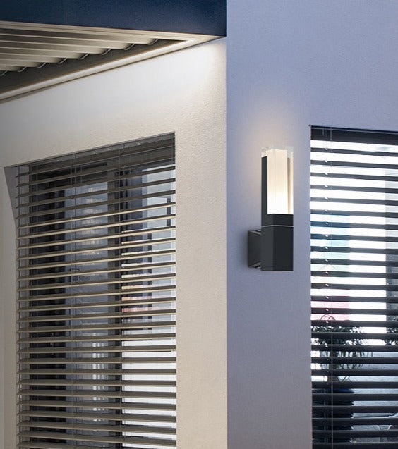 Aluminium Außenwandlampe LED in Schwarz – Modernes Design für Außenbereiche-6