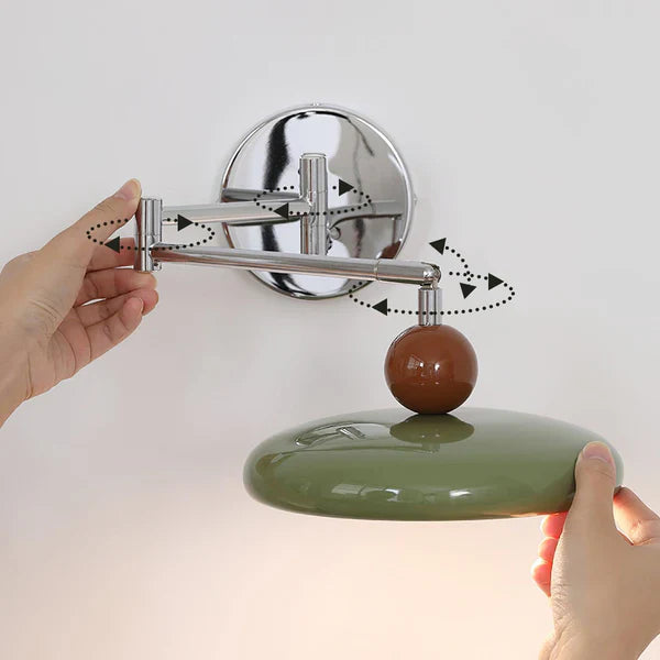 Lola | Schwenkarm Wandlampe - Eleganz für Ihr Zuhause