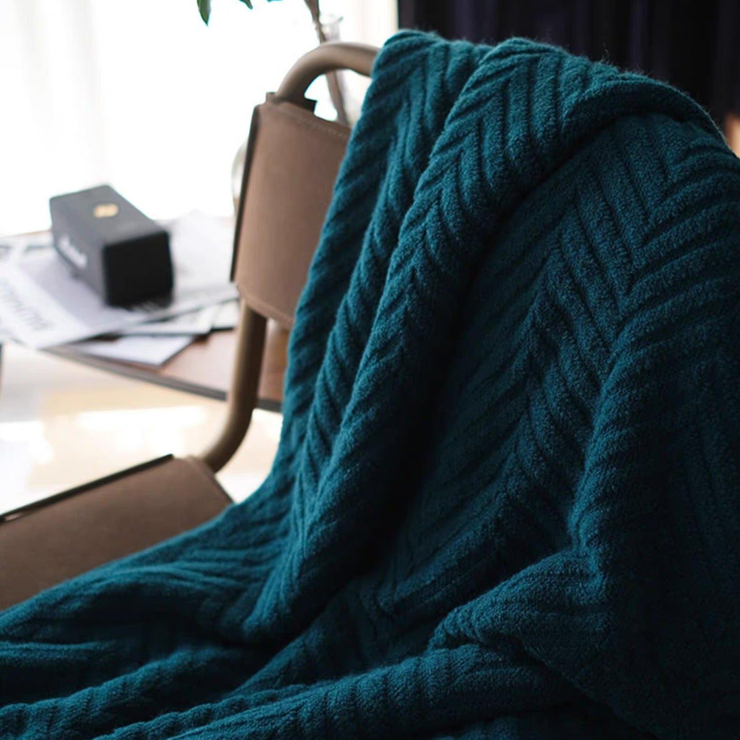 Luminara | Wurfdecke – Geometrisches Design für Stil und Komfort 4
