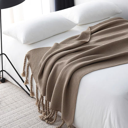 Lunaria | Strickdecke – Dicke, Gemütliche Decke mit Übereck-Quasten 1