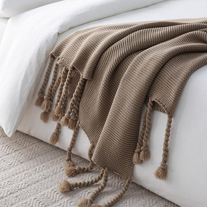 Lunaria | Strickdecke – Dicke, Gemütliche Decke mit Übereck-Quasten 4