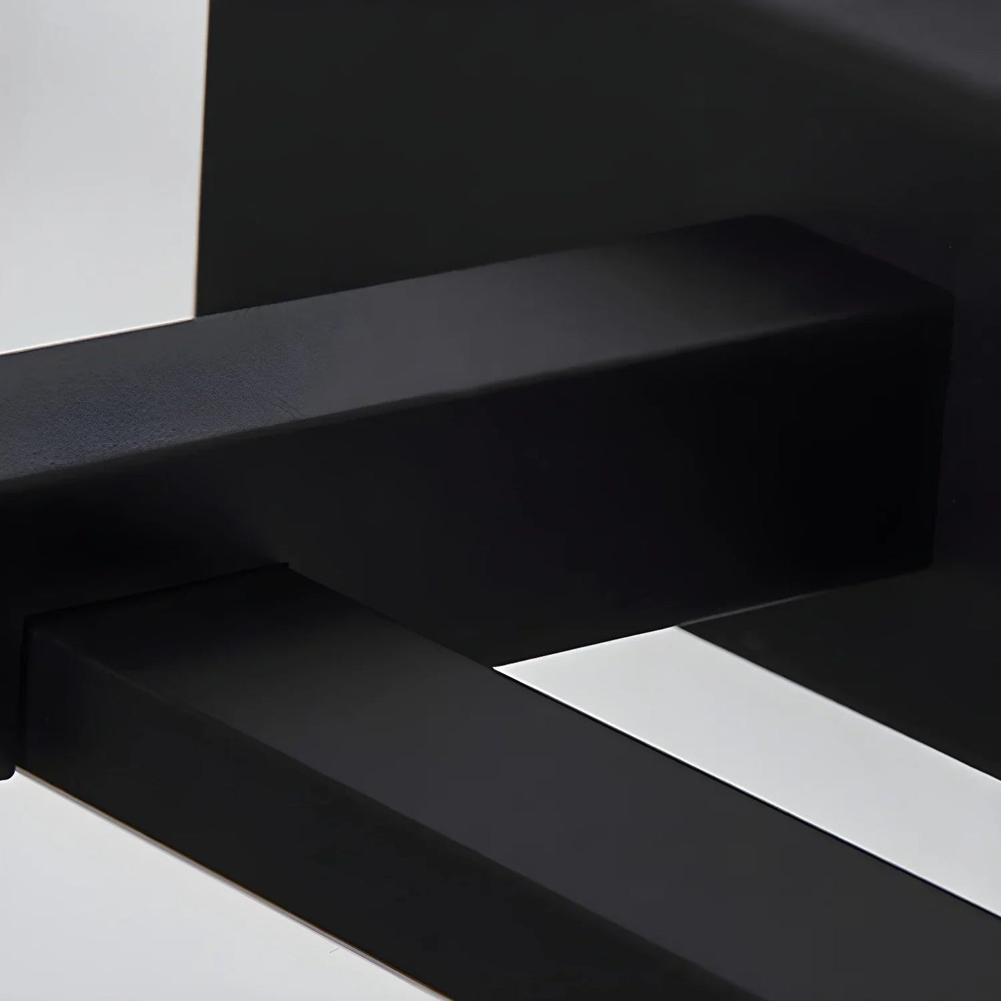 Luxara | Wandleuchte Schwarz – Elegantes Design für Innenräume mit LED-Beleuchtung 8