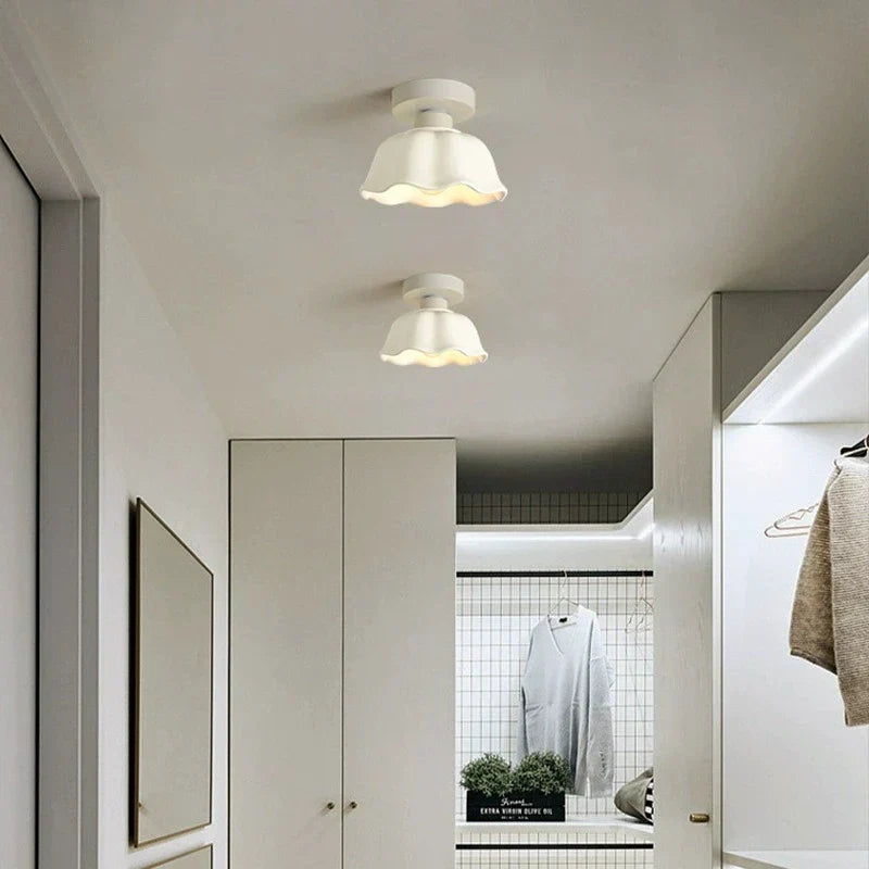 Lustre Élégance– Hängelampe aus Keramik und Glas für luxuriöse Innenräume