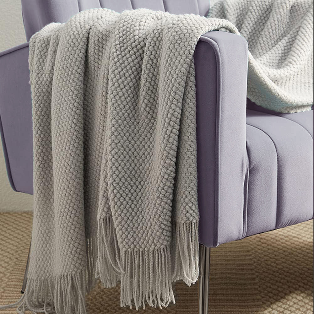 Nuvella | Strickwurfdecke – Weich und Warm für Sofa oder Bett 5
