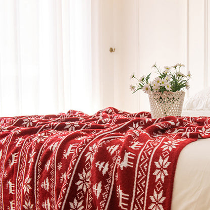 Rentiara | Strickdecke – Festliches Rentier- und Schneeflockendesign für Gemütlichkeit 4