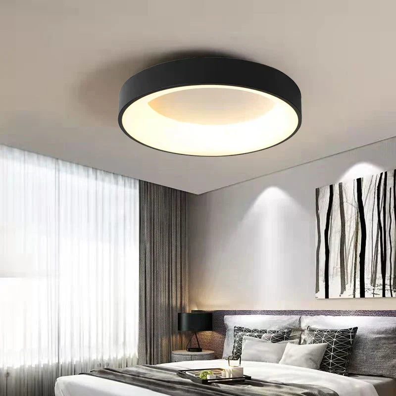 OrbitLux - Rundes Deckenlicht für Elegante Wohnräume