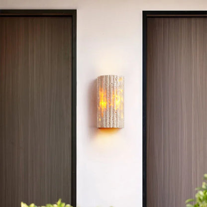 LumaTerra | Vintage LED-Wandleuchte – aus Travertin, Naturstein-Design