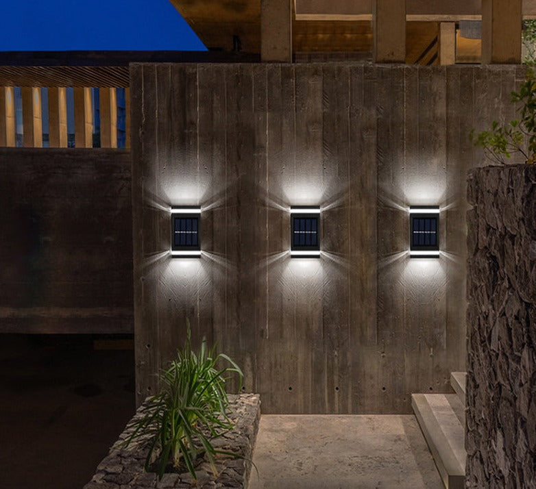 NachtWächter | Intelligente Solarlampe mit Sensor für zuverlässige Gartenbeleuchtung
