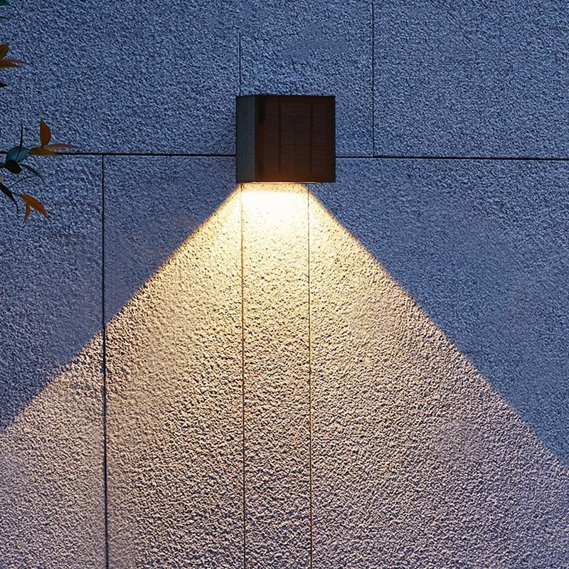 SolarLuma | Elegante Solarlampe mit automatischer Dämmerungsschaltung für den Außenbereich