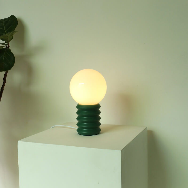 RetroGlow | Tischlampe in Orange mit massivem Glas