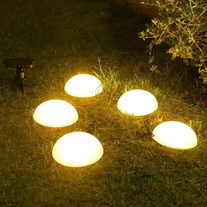 HaloLicht | Elegante Halbkugel-Solarlampe für stilvolle Gartenbeleuchtung