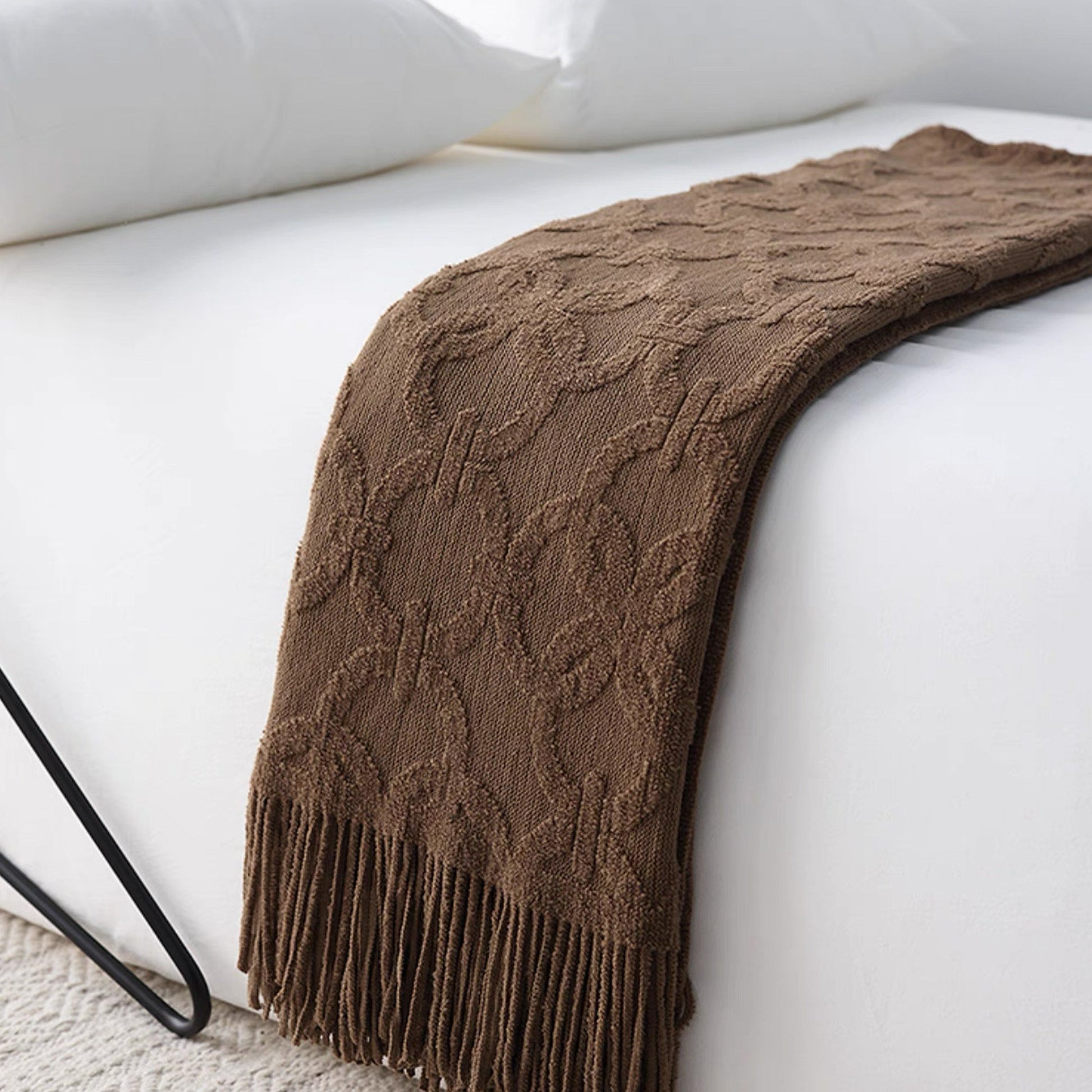 Veloria | Wurfdecke – Elegantes Design mit Fransen für stilvolle Wohnräume 2