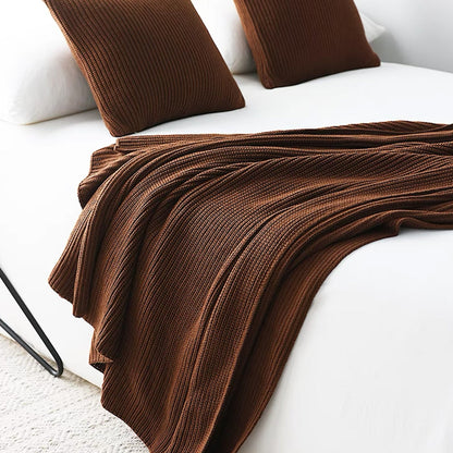 Warmora | Strickwurfdecke – Elegante, gerippte Textur für Gemütlichkeit 0