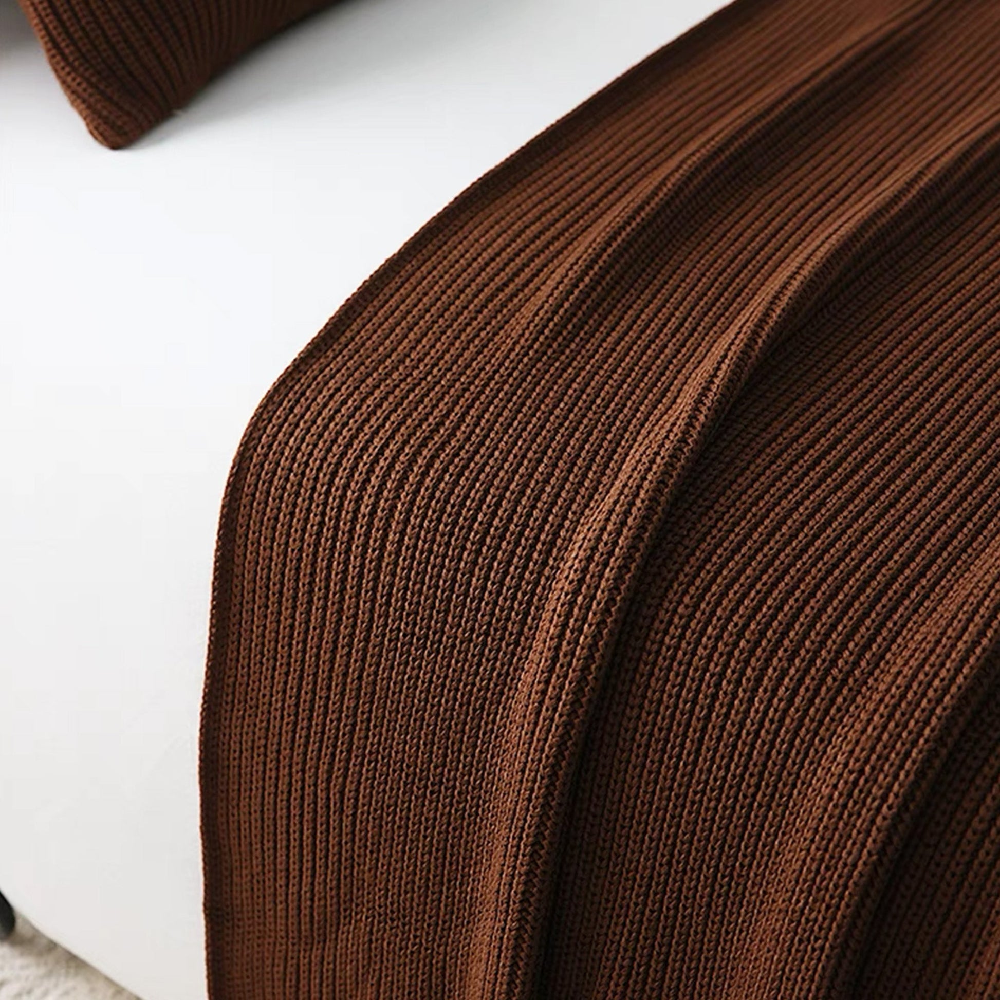 Warmora | Strickwurfdecke – Elegante, gerippte Textur für Gemütlichkeit 3