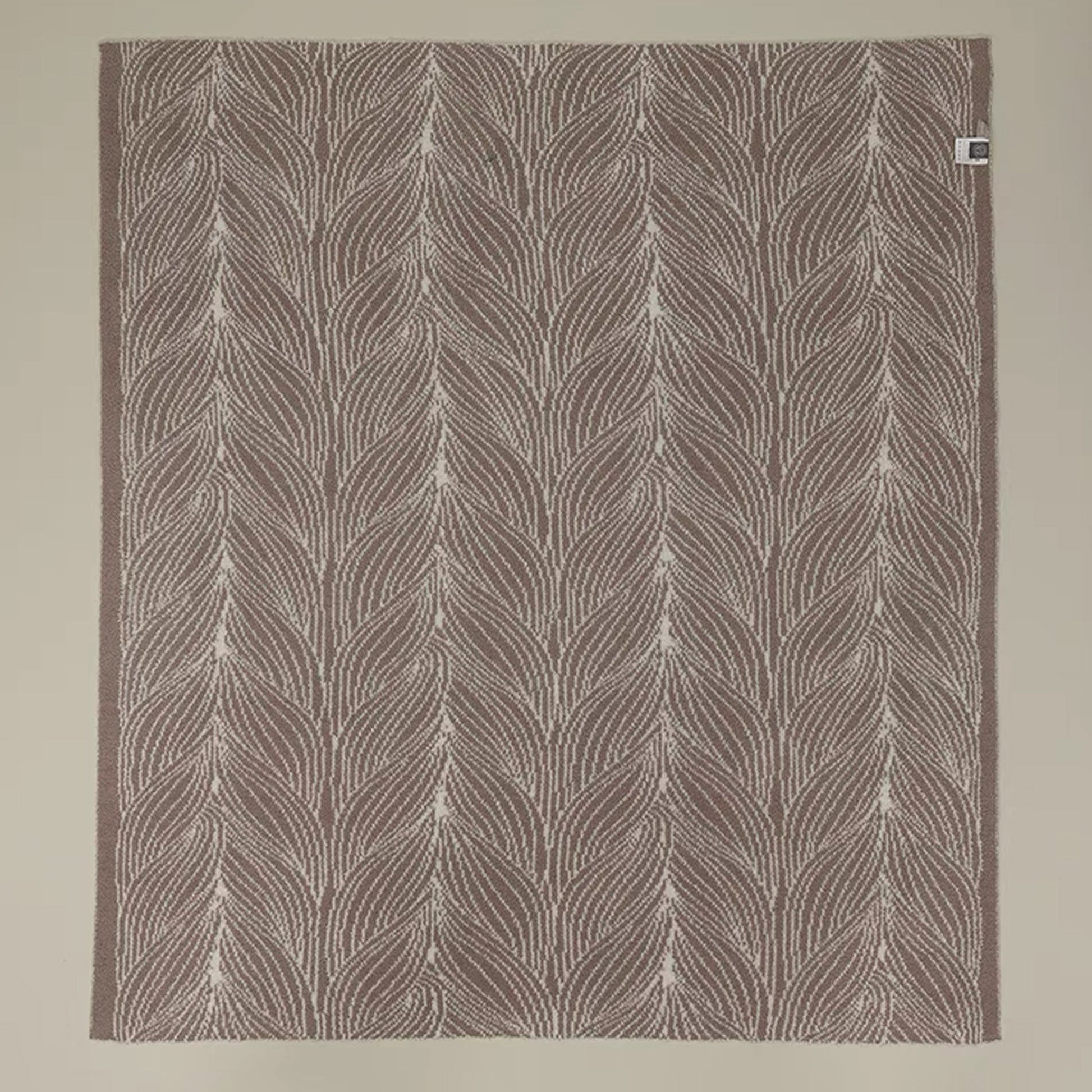 Wellenzauber | Wurfdecke – Elegantes Design für Gemütlichkeit 4