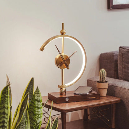 LumoChron | Elegante Lampenuhr mit Integriertem Ladegerät