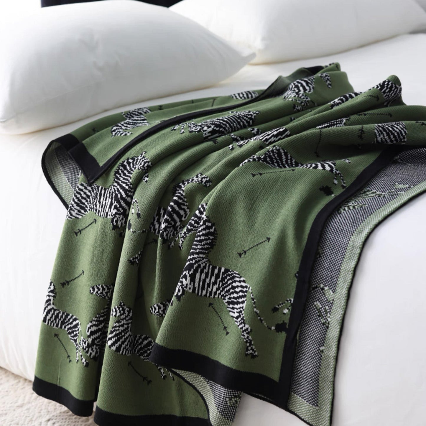 Zebralis | Wurfdecke – Wildes Zebra-Design für Abenteuerflair 2