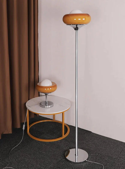 VitaGlow | Retro Tisch- & Stehlampe aus Milchglas und Chrom –  Rot/Gelb