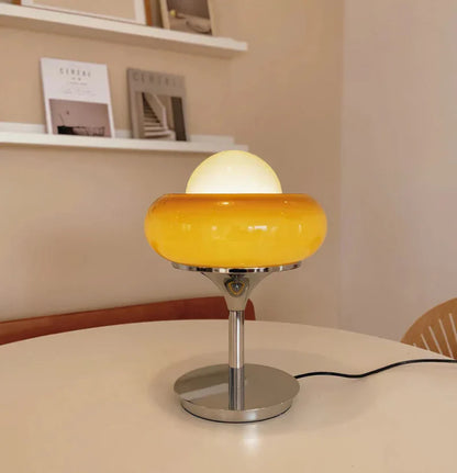 VitaGlow | Retro Tisch- & Stehlampe aus Milchglas und Chrom –  Rot/Gelb