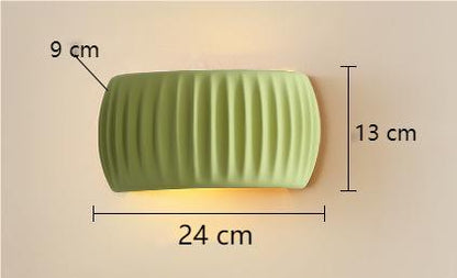 RippleGlow | Art Deco Wandleuchte – Moderne Gerippte Harz-Lampe in Grün, Orange & Weiß