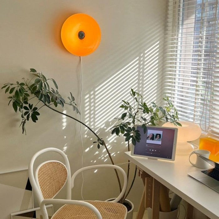 DonutDesign | Minimalistische LED-Lampe – Bauhaus Tisch- & Wandleuchte aus Glas und Metall, Dreifach Dimmbar