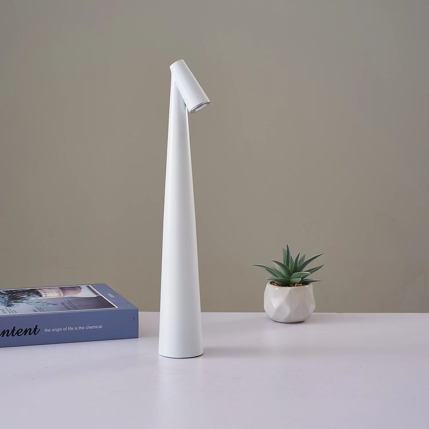 AuroraTouch | LED-Tischlampe – Kabellose Nordic Minimalistische Touch-Lampe mit 3-Stufen-Dimmung für Wohnzimmer, Schlafzimmer & Büro, Akku bis 10h